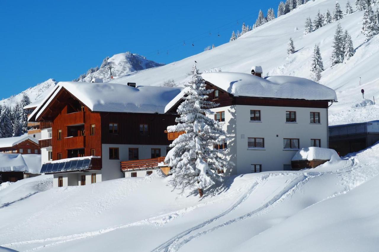Haus Furka Hotel Damuels Exterior foto