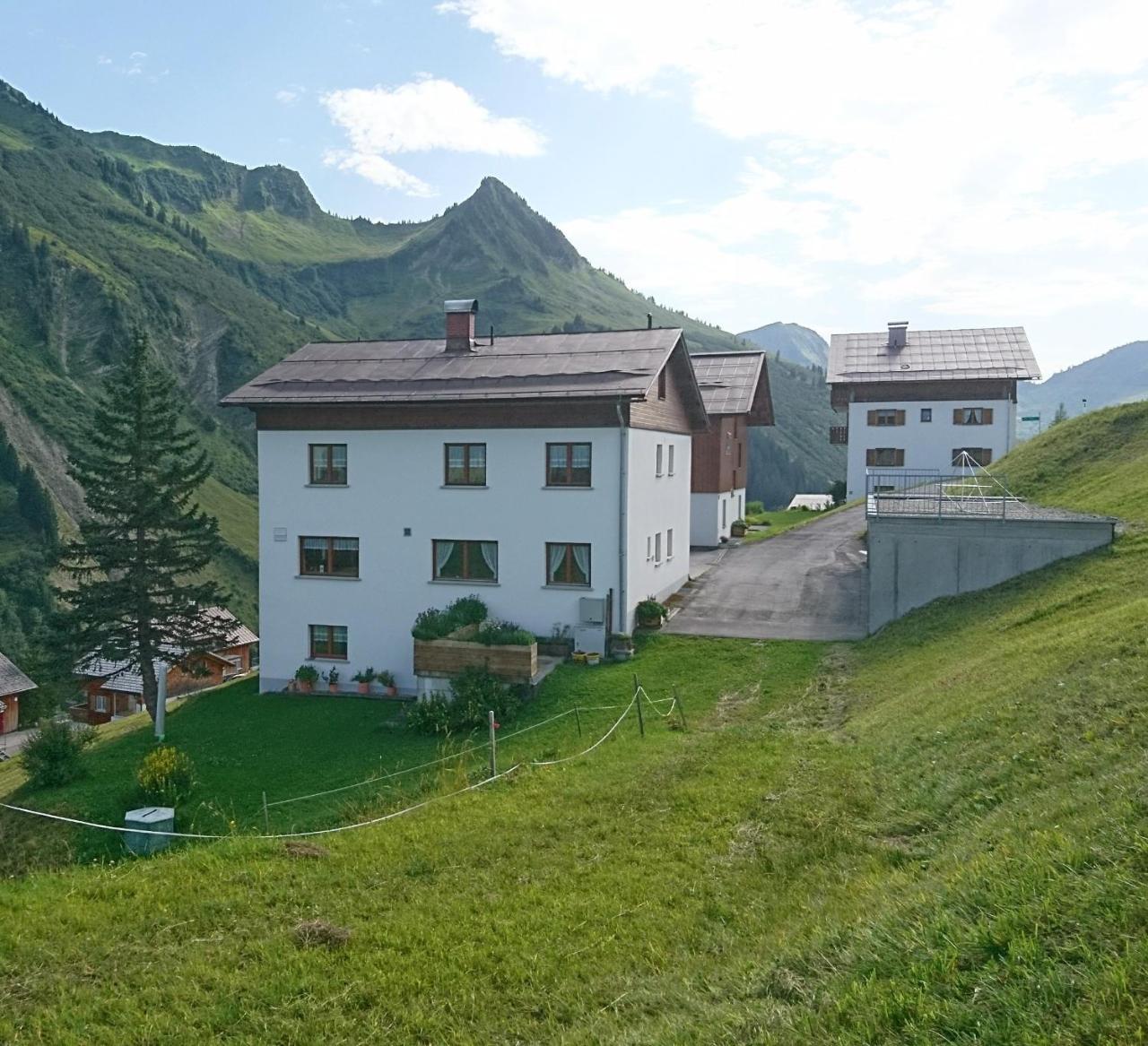 Haus Furka Hotel Damuels Exterior foto